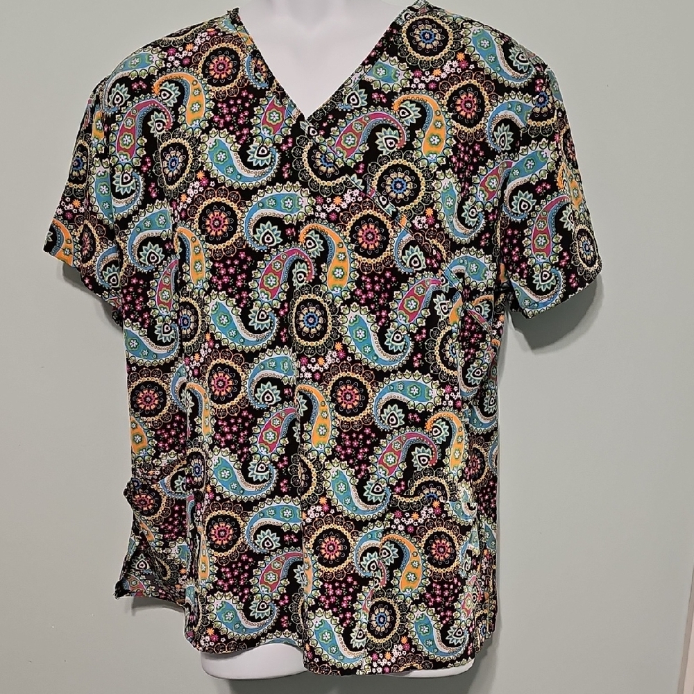 G Performance Gray Paisley Print Scrub Top. Size Xl. 3 Pockets. 25 Ptp.